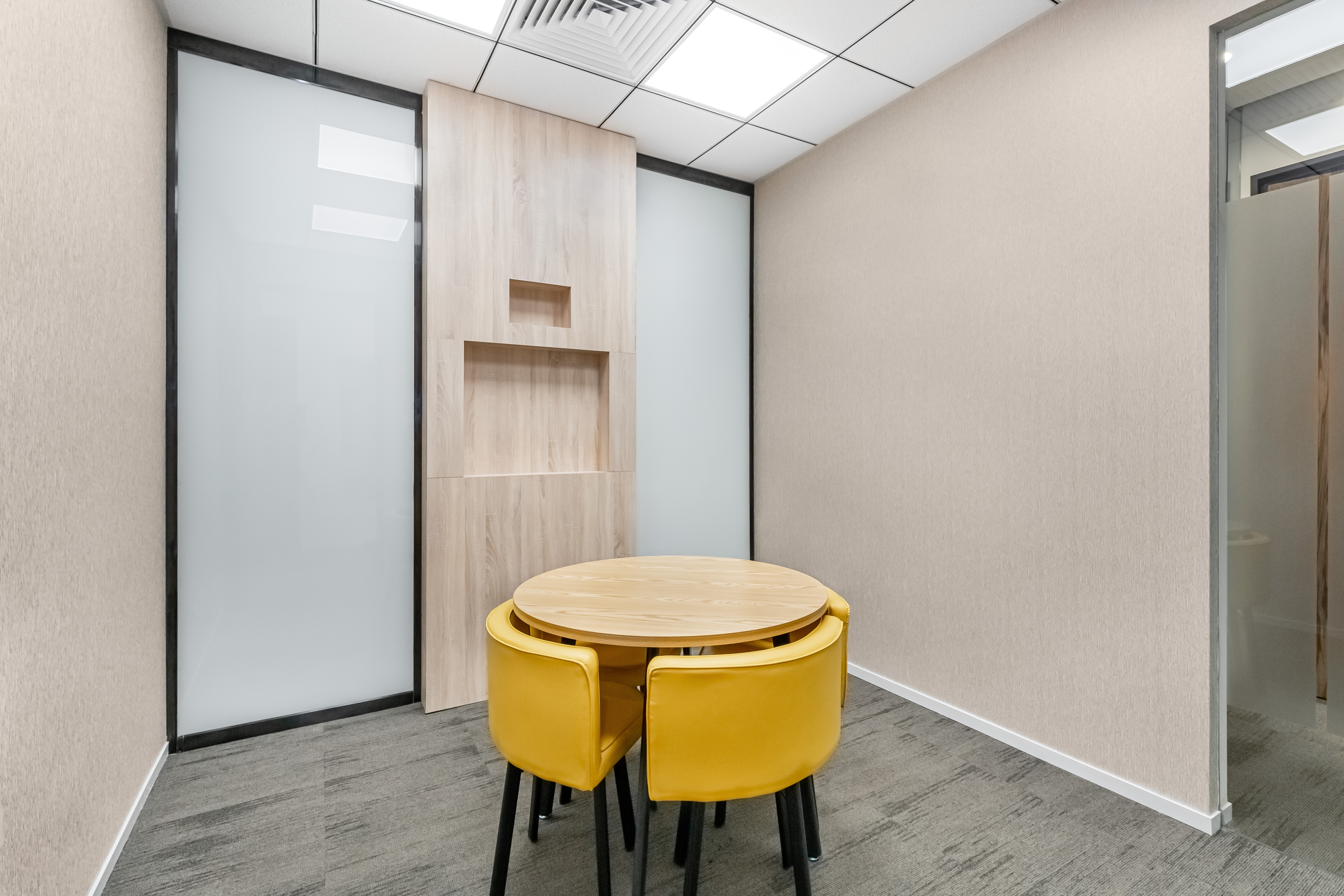 Regus - Taiyuan, World Trade Centre image 4