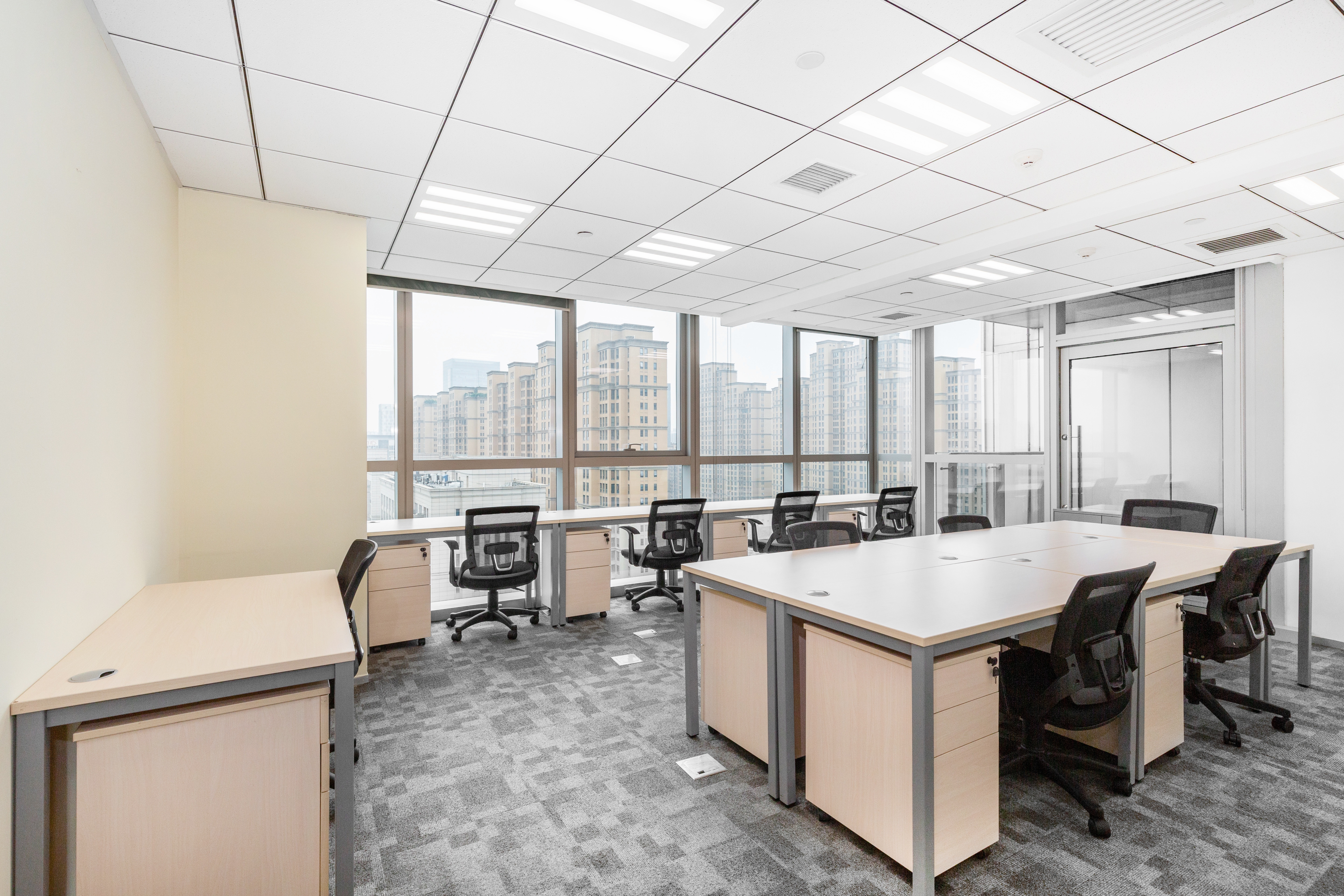 Regus - Xian, NIFC image 3