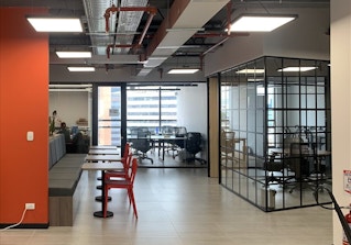 Co-Work LatAm Flexible Offices image 2