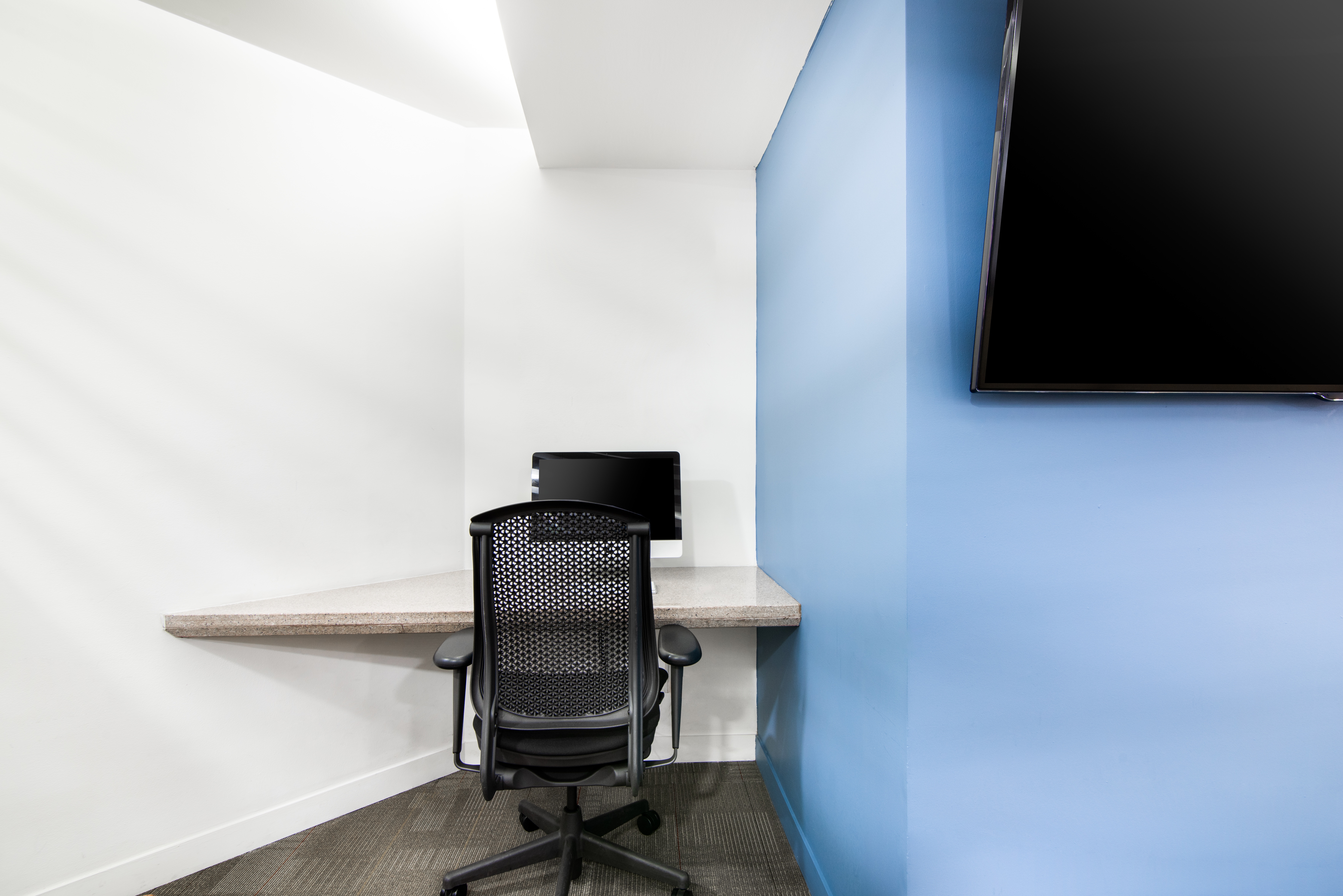 Regus - Bogota, Av. Chile Tower A image 3