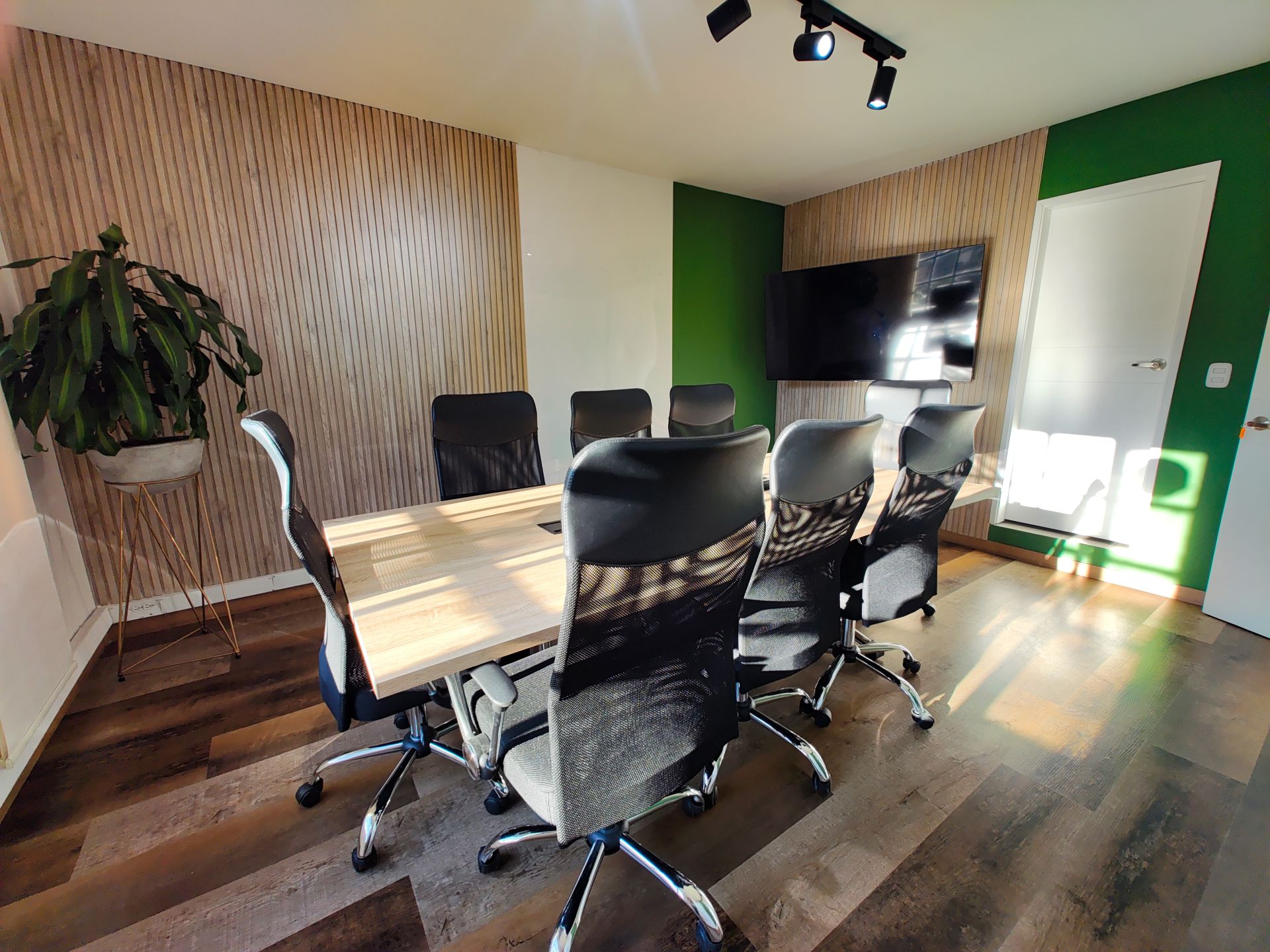 REPUBLICA SUSTAINABILITY COWORKING HUB image 3