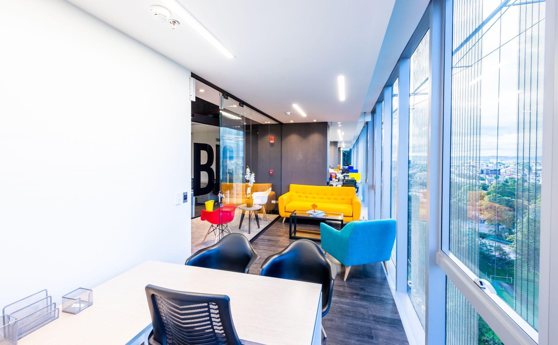 Tus Oficinas Dorado image 5