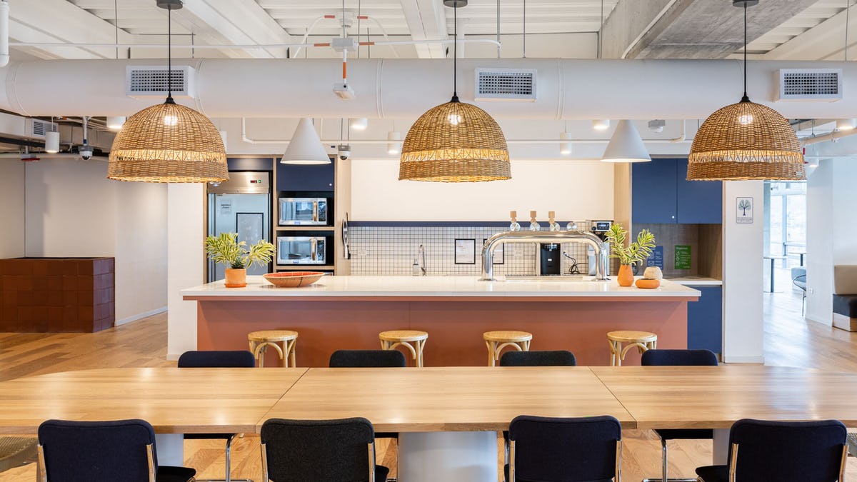 WeWork Carrera 19 # 100 - 45 image 5