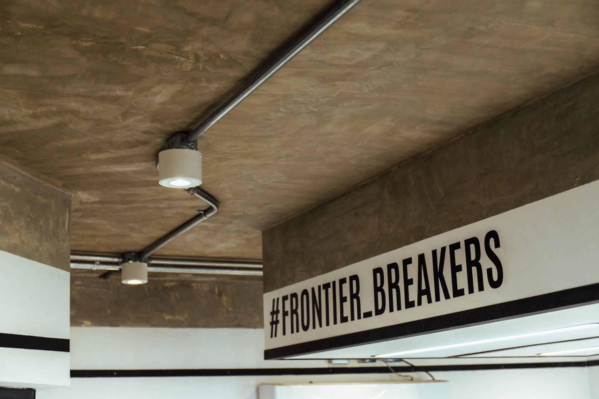 Inspiro Workstation image 3