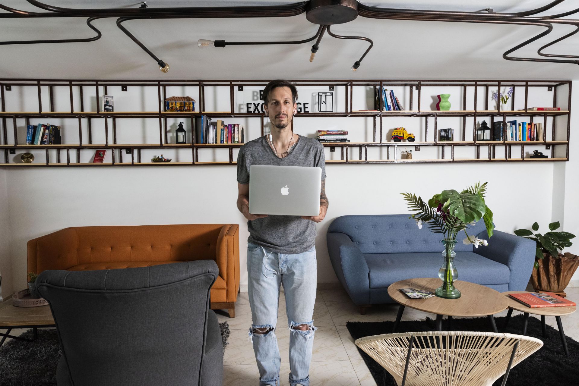 Los Patios CO-WORKING image 3