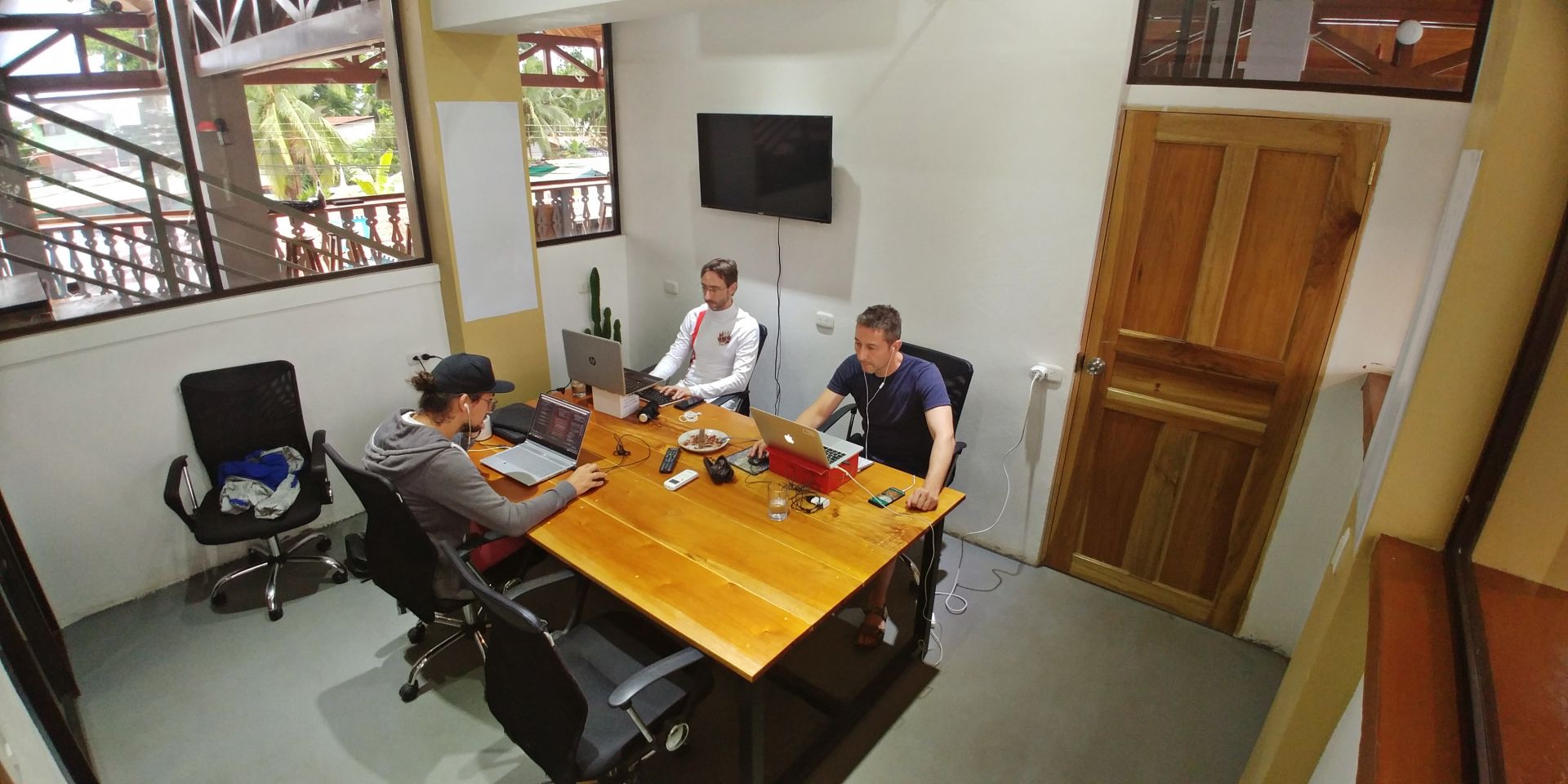 coworking puerto viejo