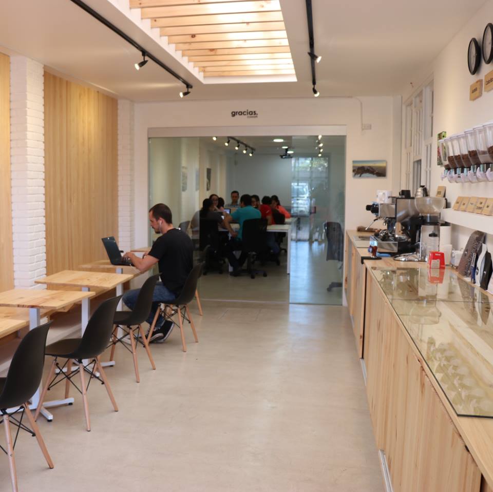 Gracias Coffee & Cowork image 2
