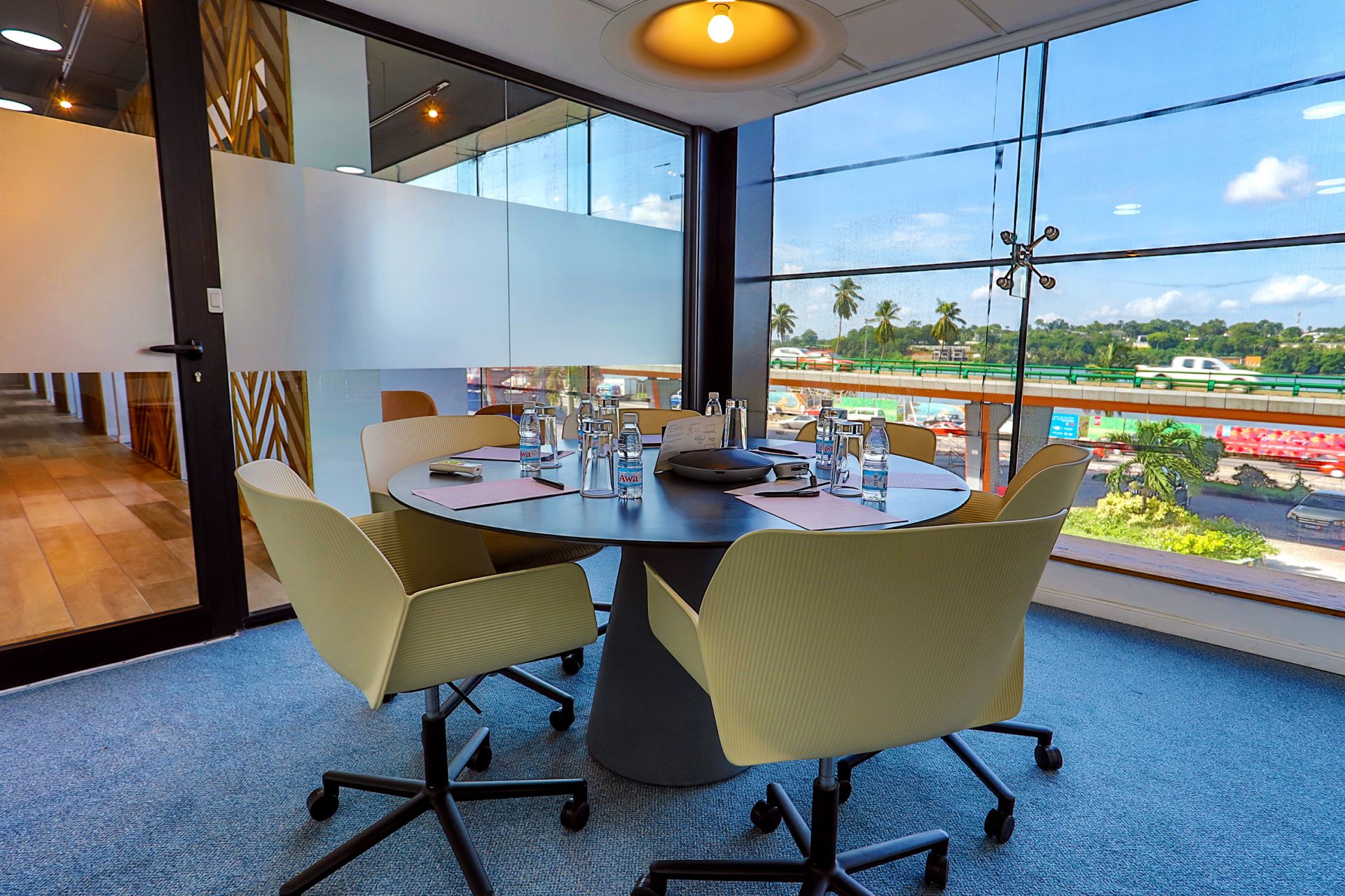 Royal Work Club, Abidjan Book Online Coworker