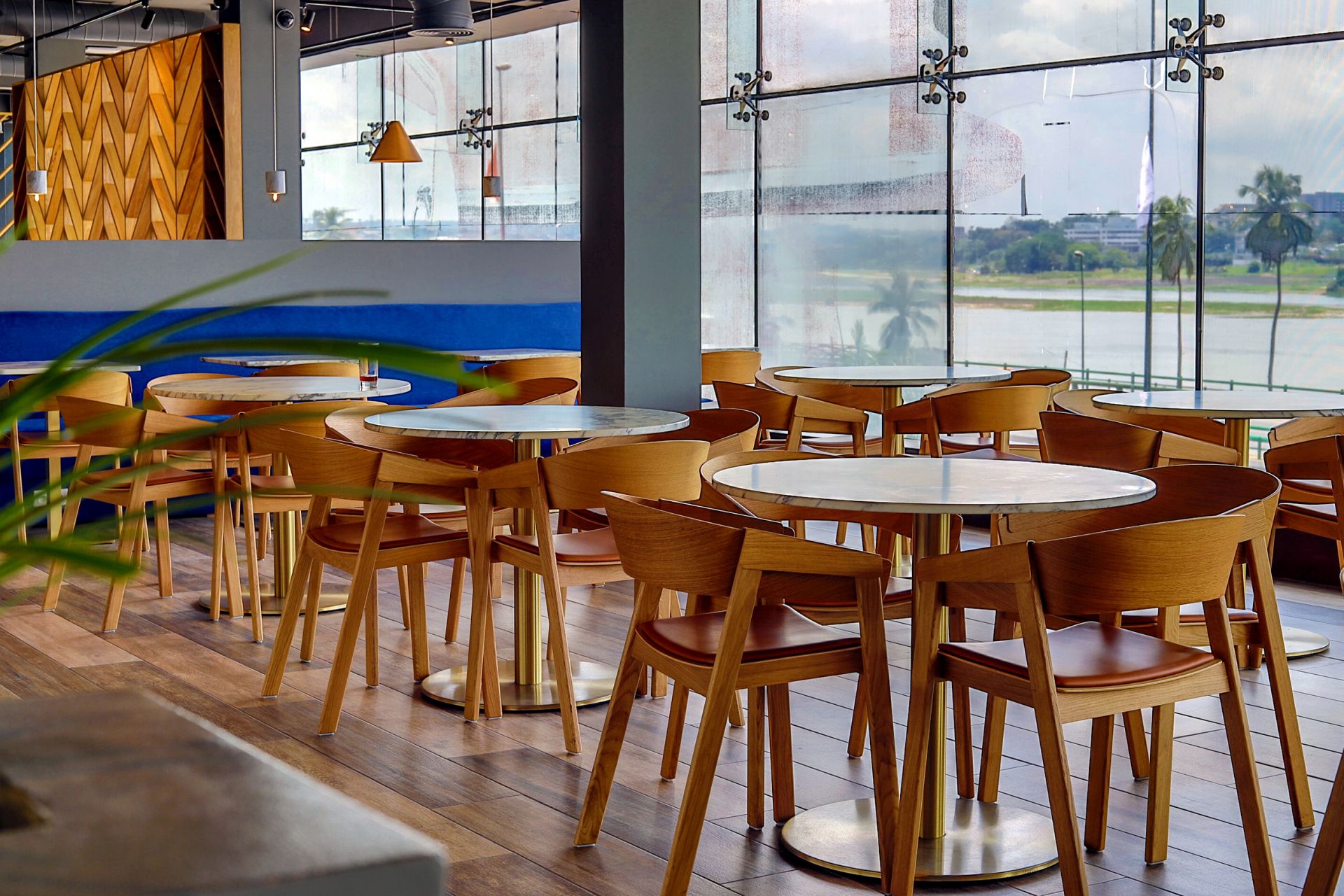 Royal Work Club image 5