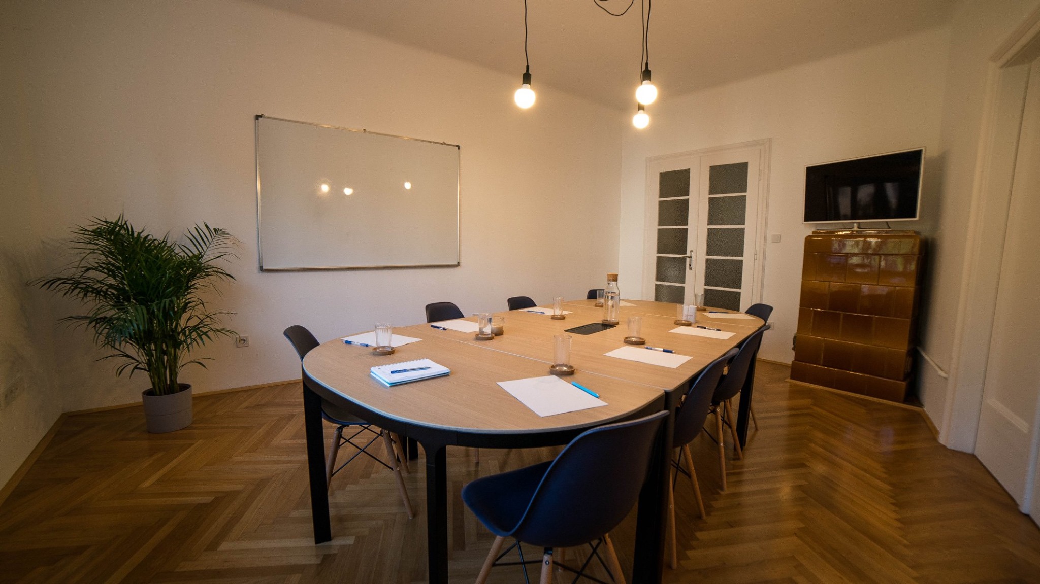 Corner office image 4