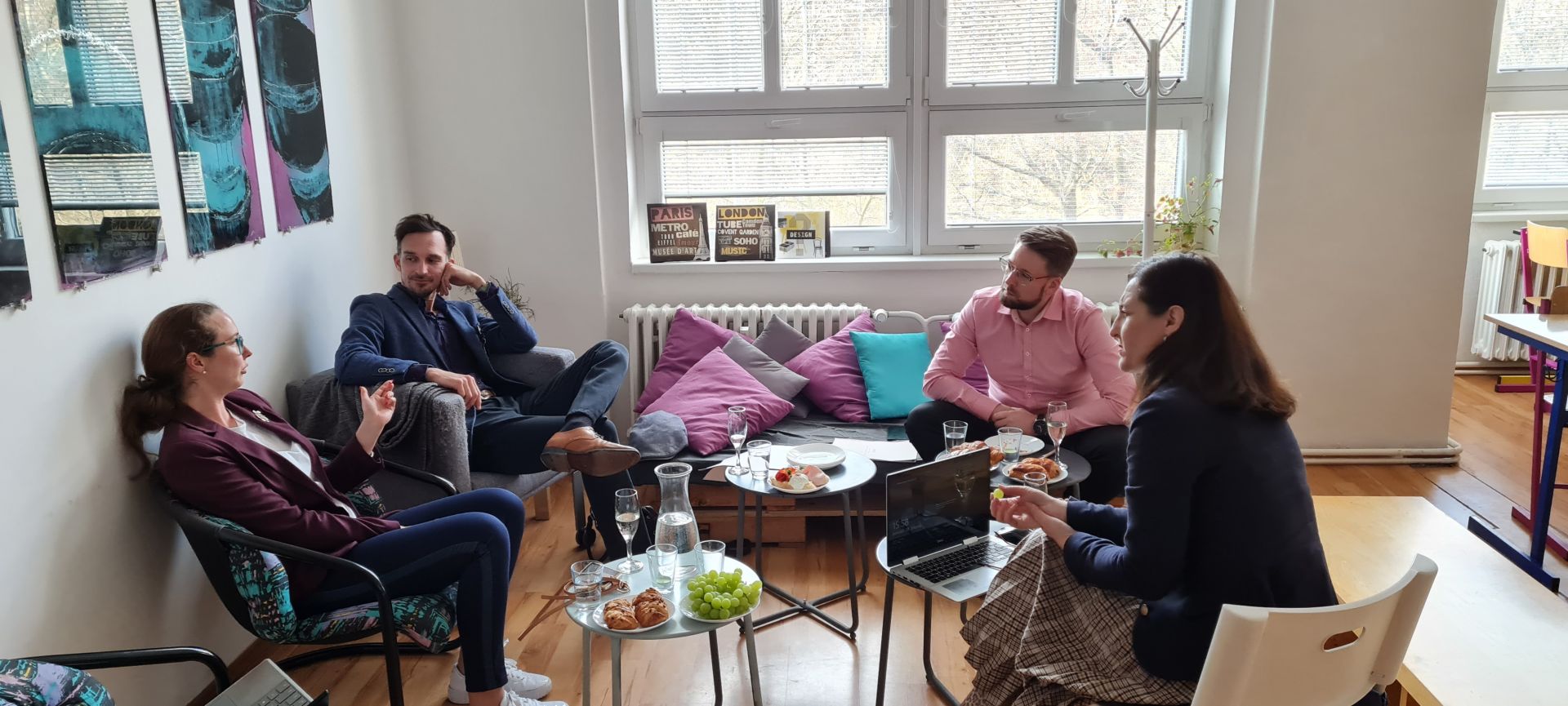 INION COWORK image 4