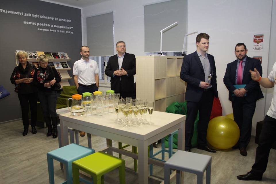 Business Gate image 3