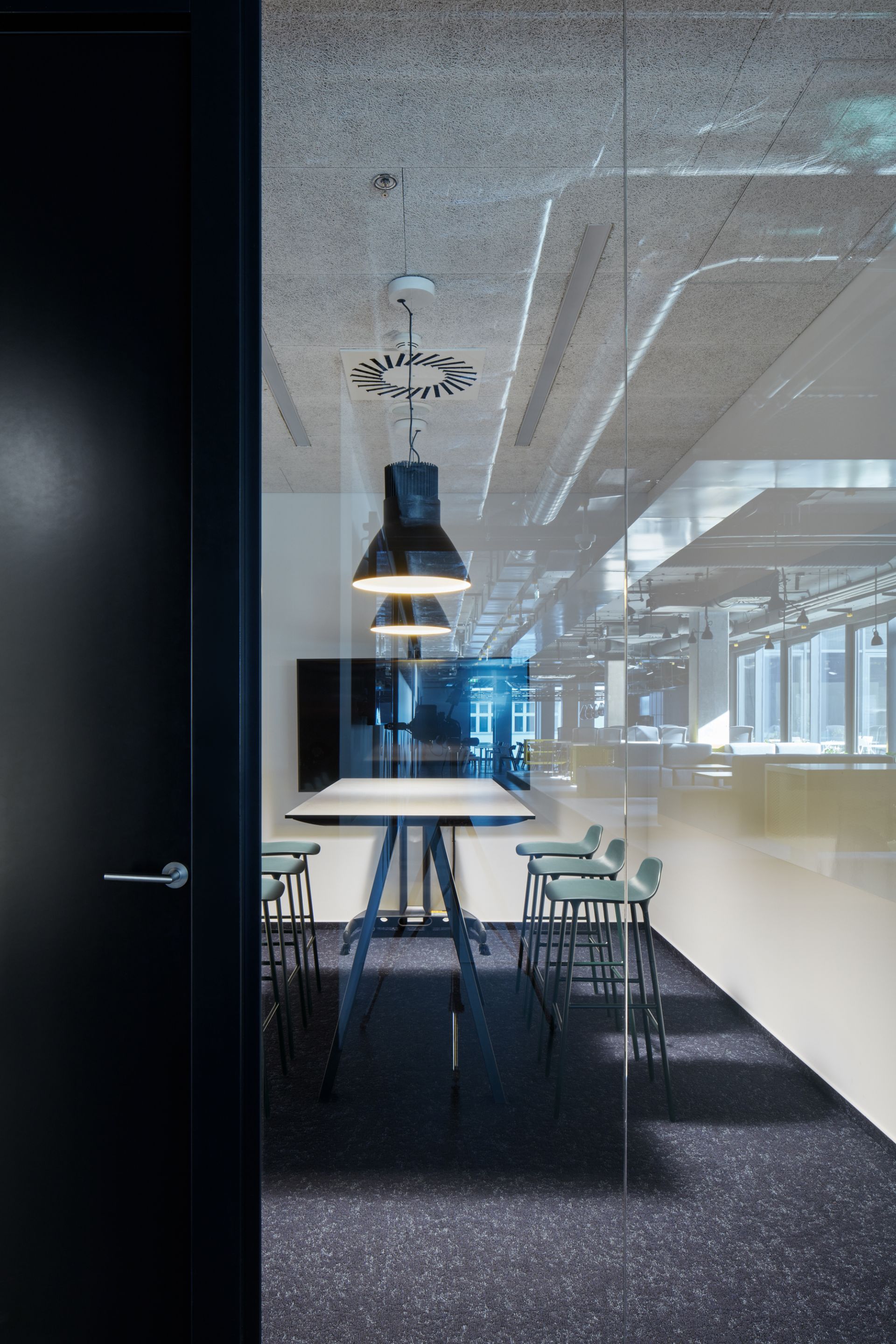 HubHub Na Prikope 14 image 3