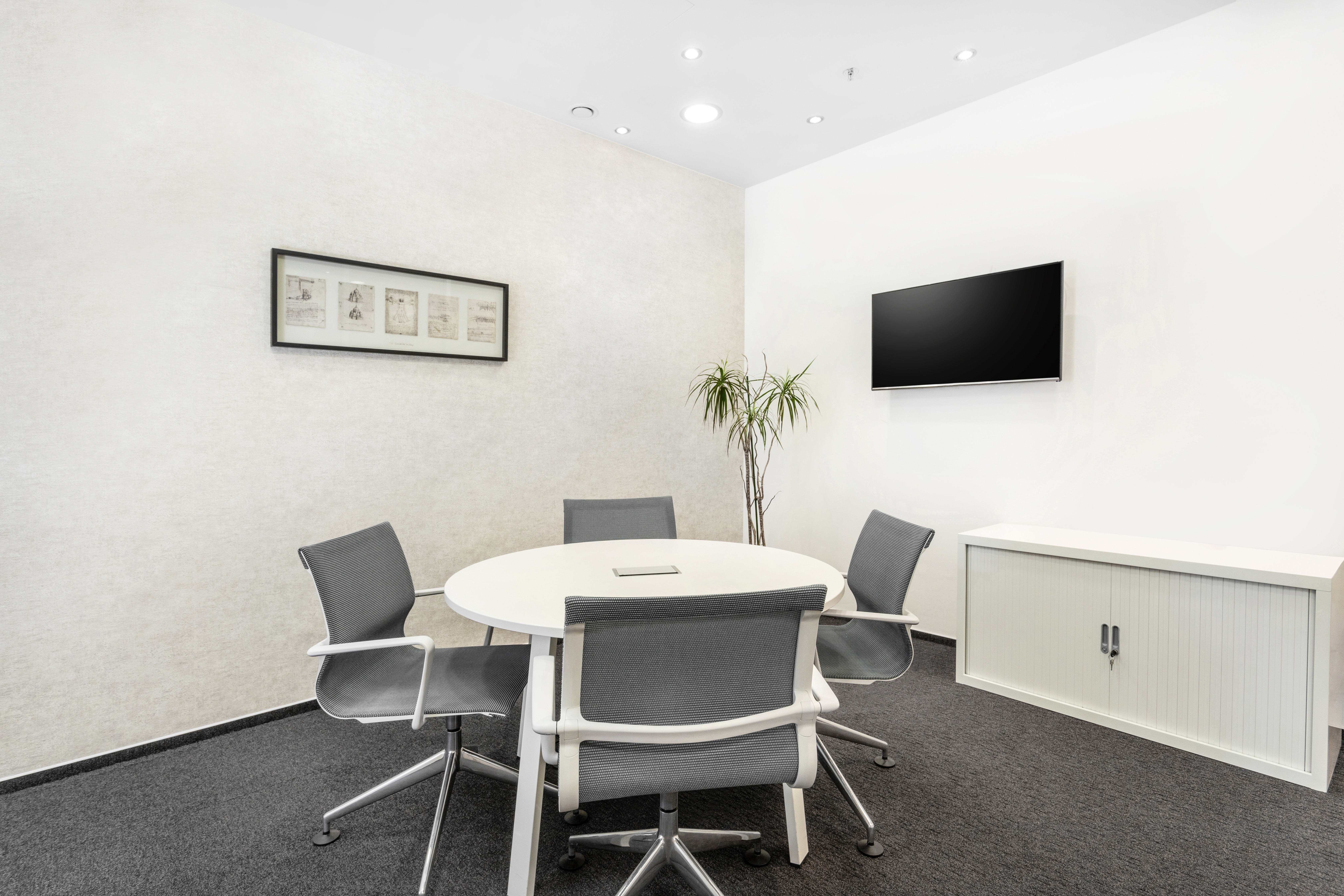 Regus - Prague Empiria image 4