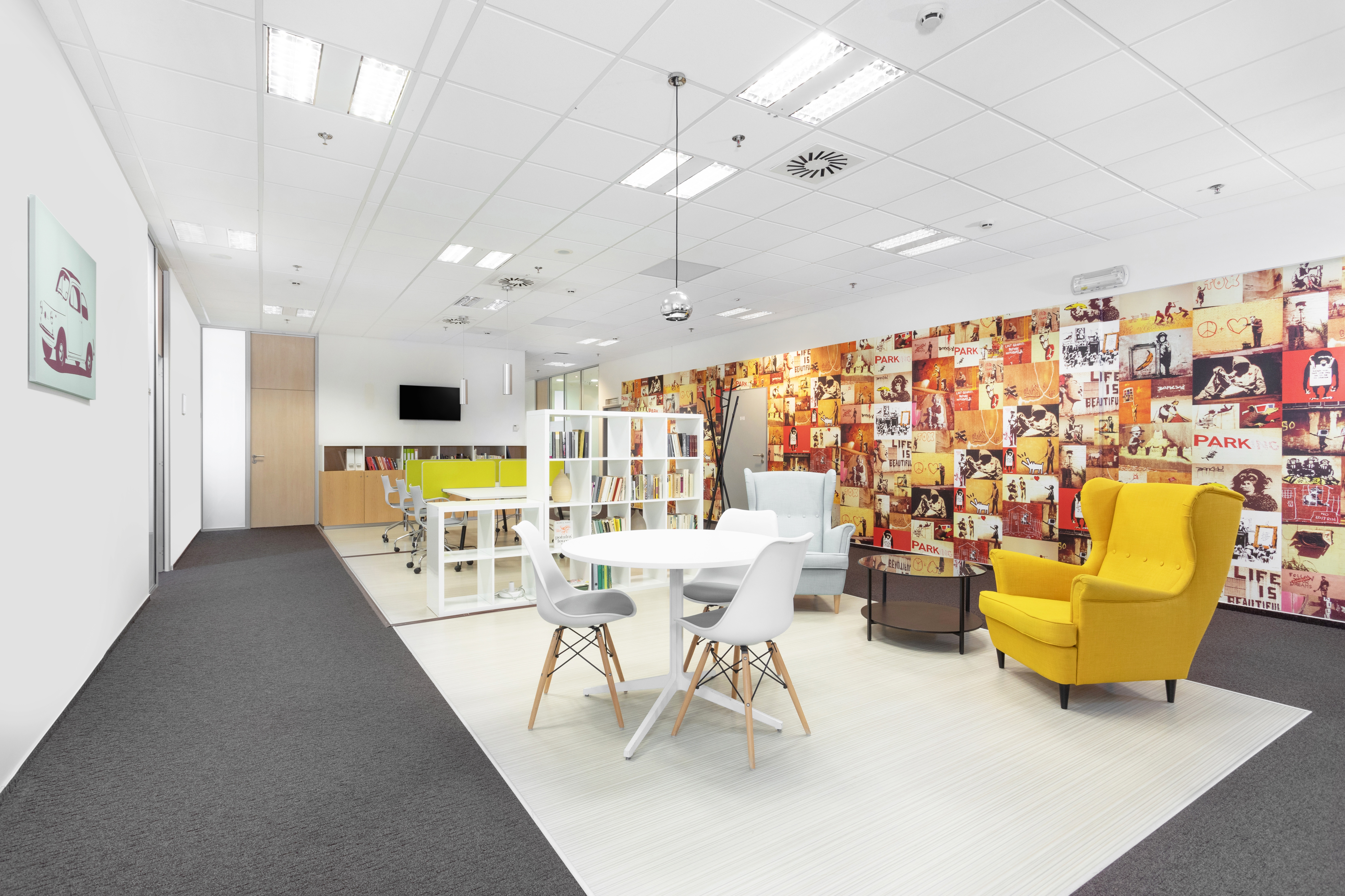 Regus - Prague Empiria image 5