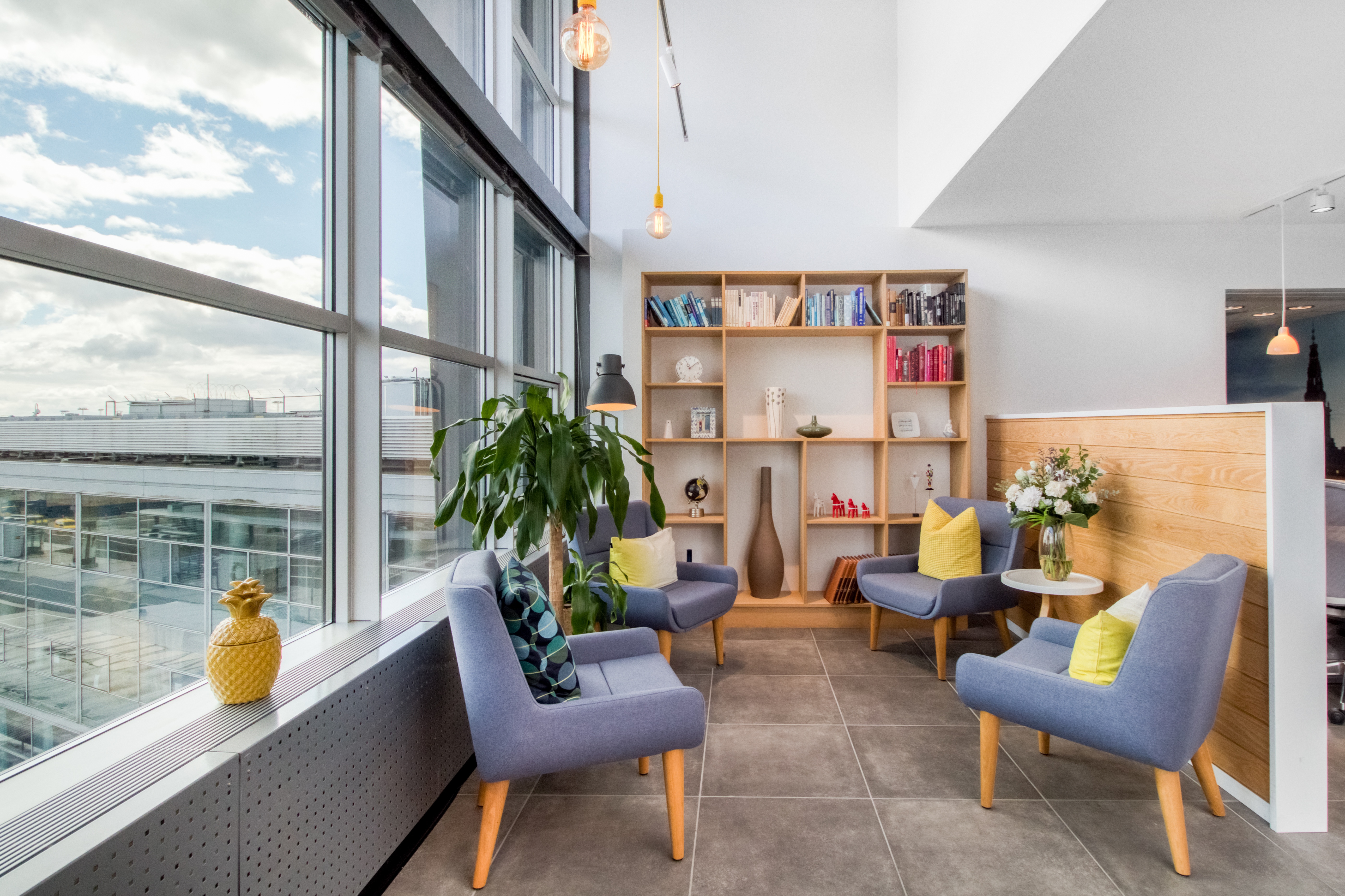 Regus Express - Copenhagen Airport Terminal 3, Regus Express image 5