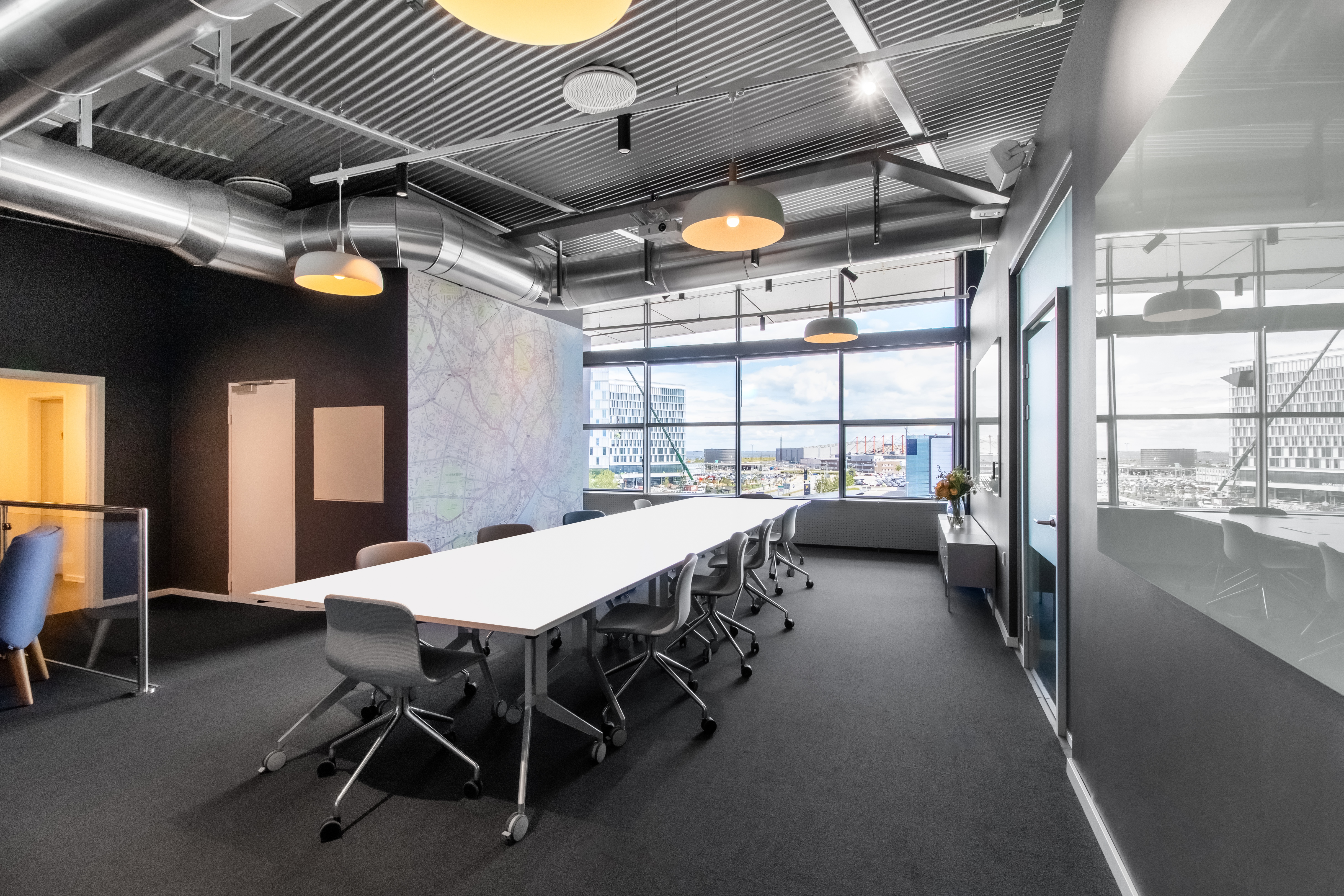 Regus Express - Copenhagen Airport Terminal 3, Regus Express image 1