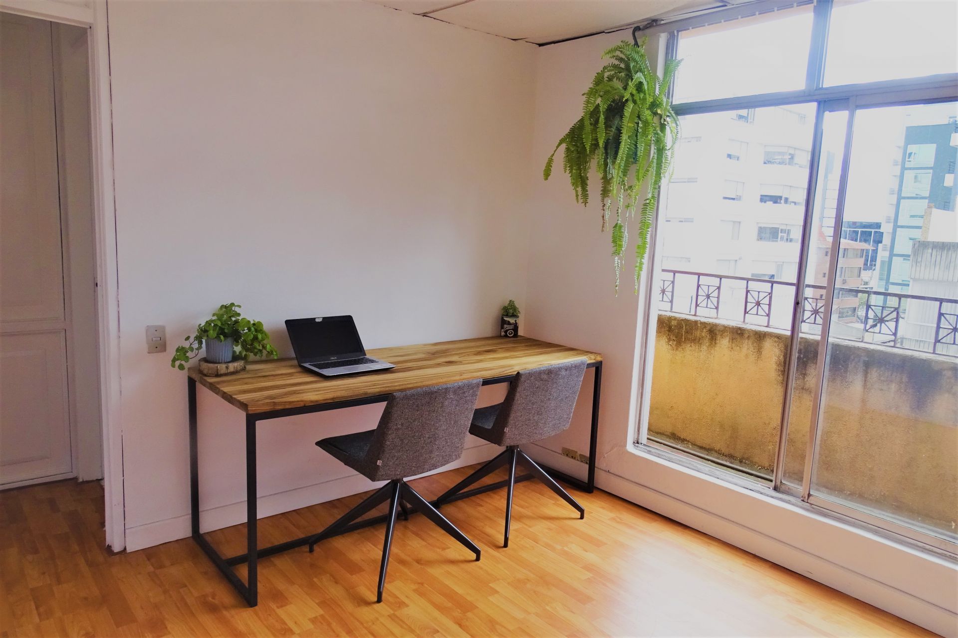 Coworking La Mariscal image 2