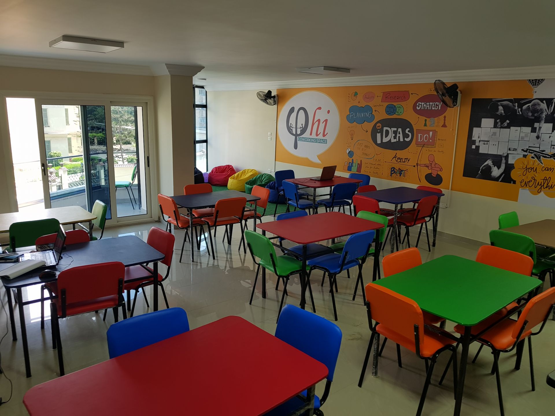 phi co-working space image 3