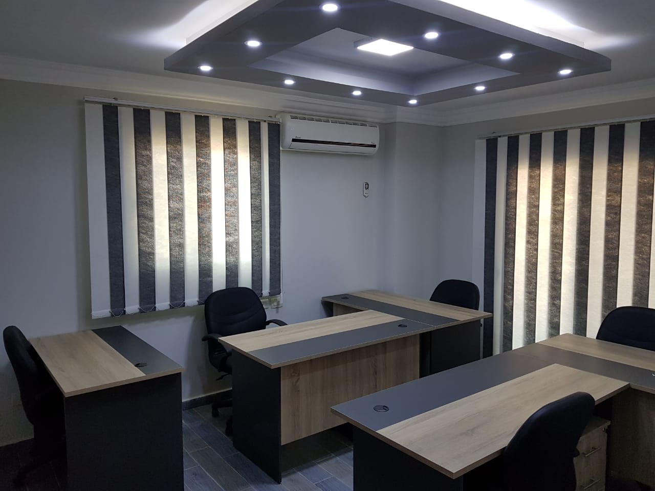 AM Office Space image 4