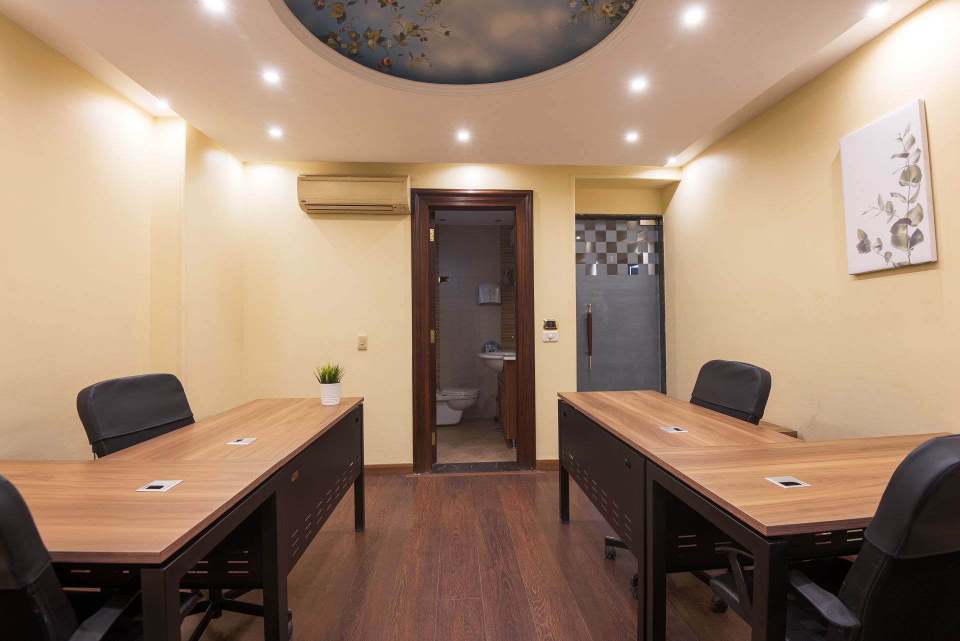 MAKANAK OFFICE SPACE - Sheraton image 4