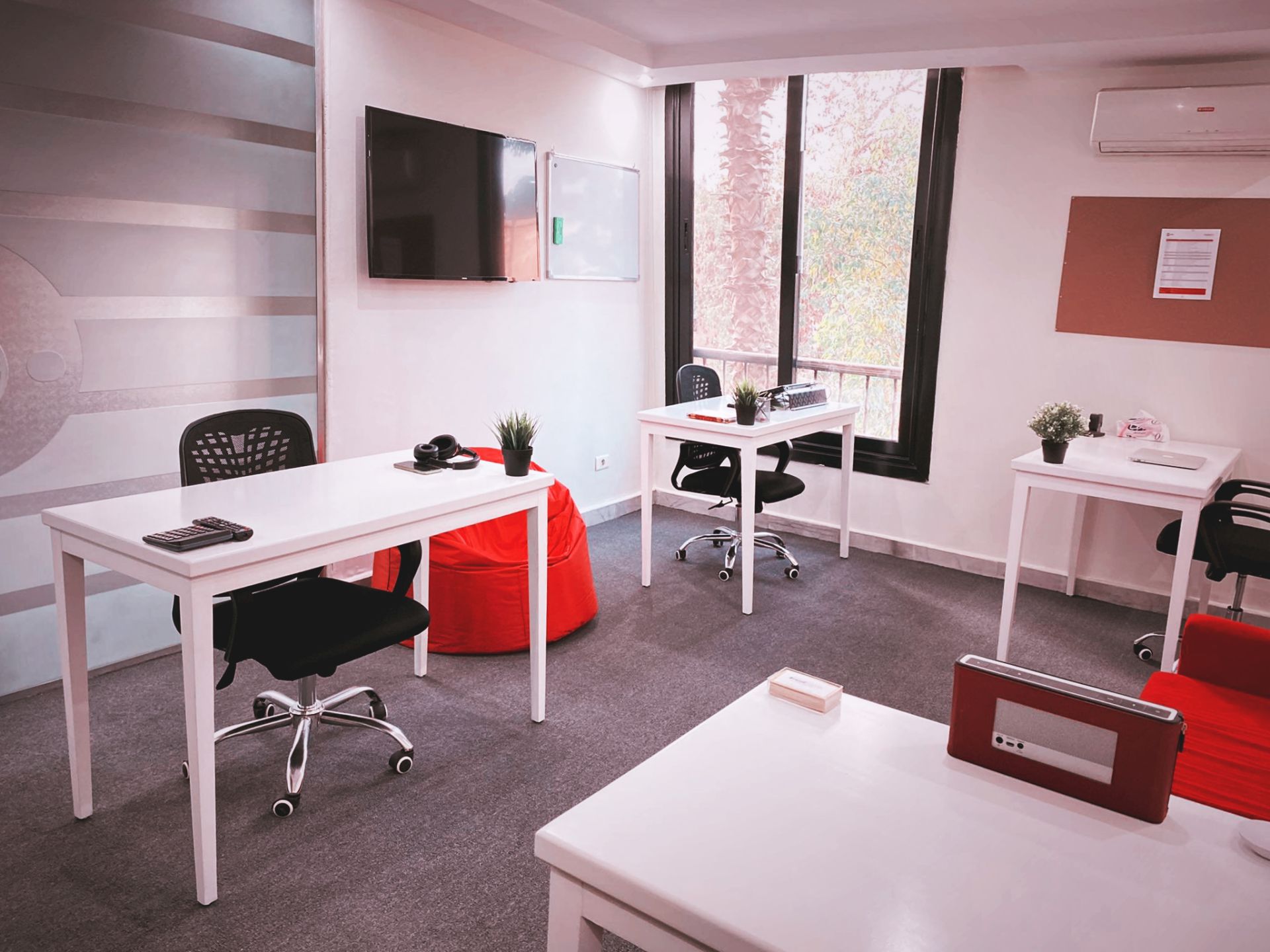 The Business Hub image 2