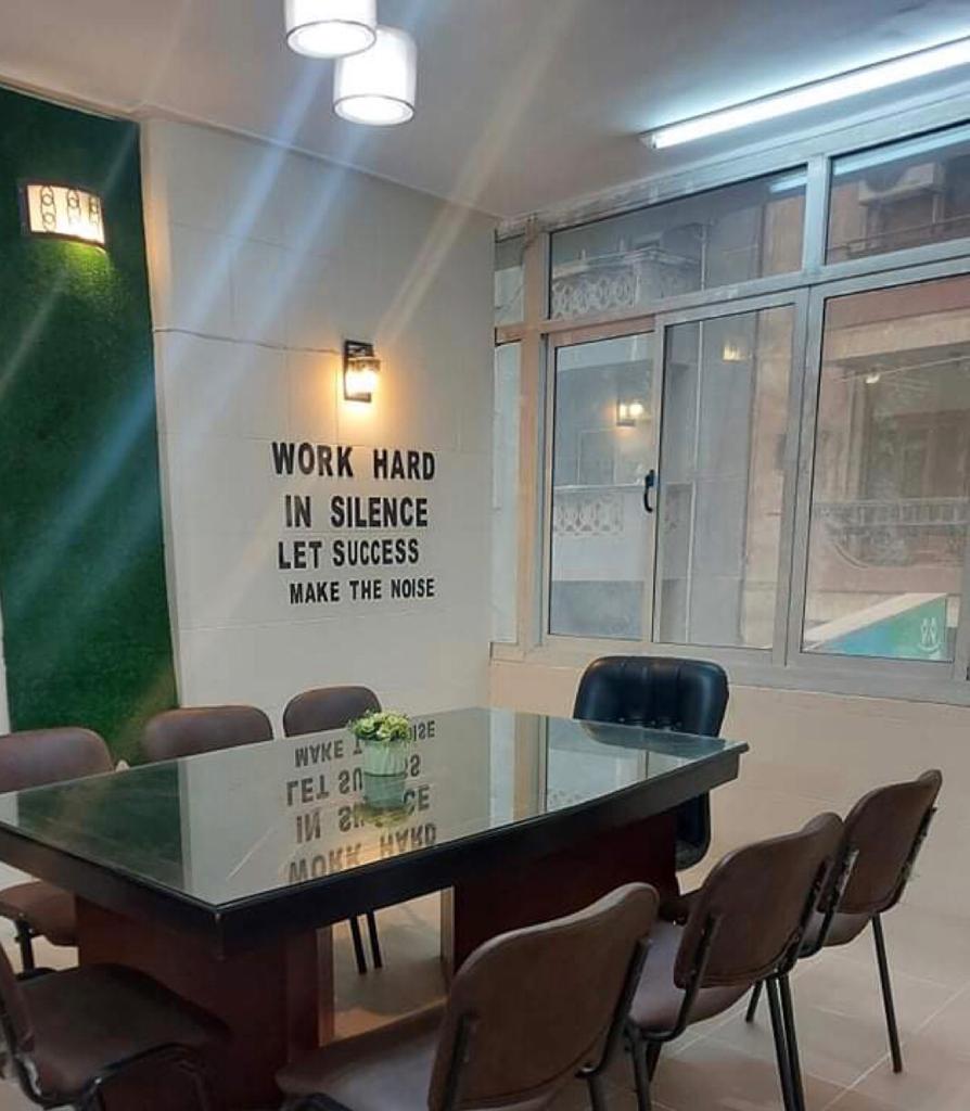 Square Co-working Space image 2