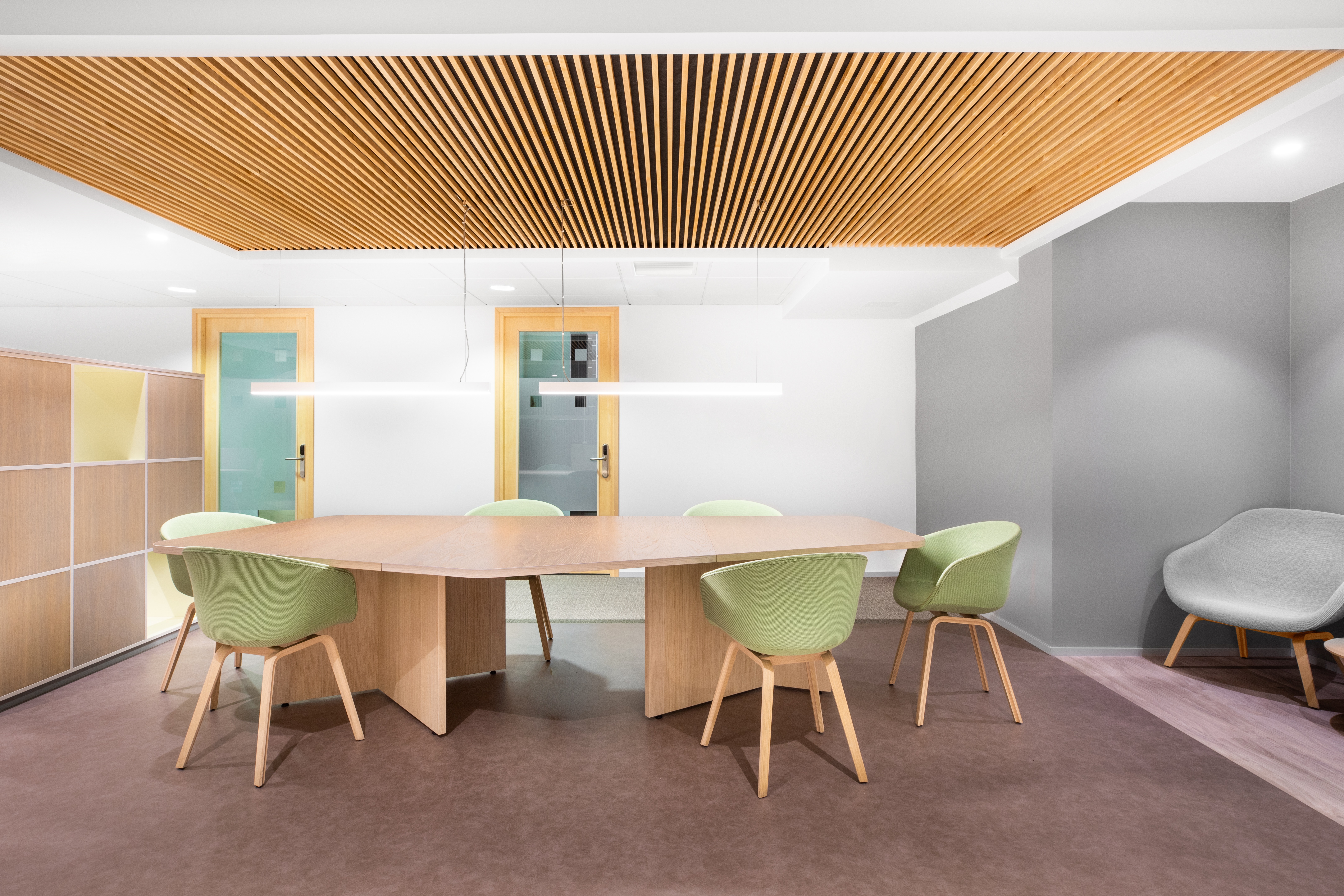 Regus - Metro Plaza image 5