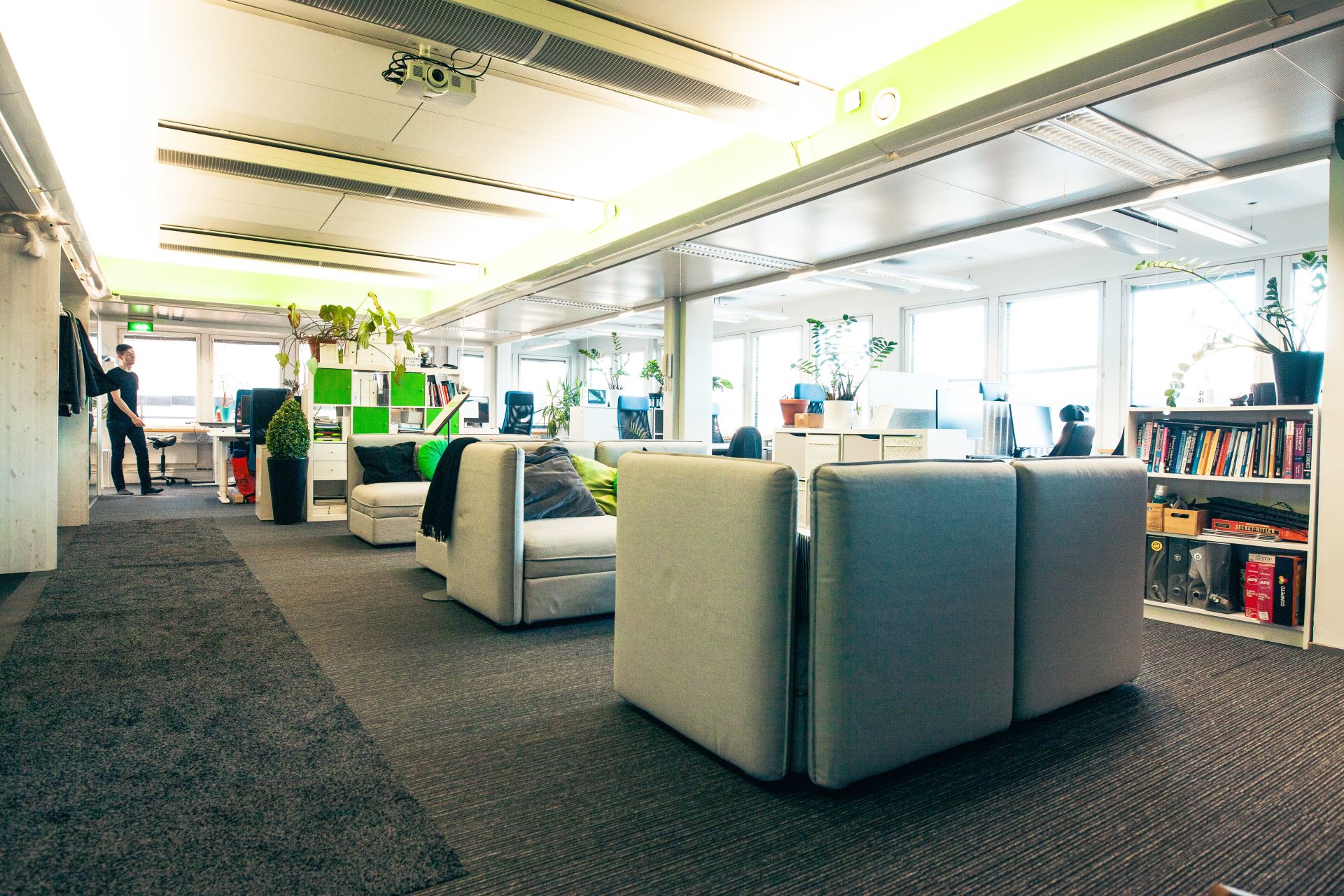 E28 Community image 4