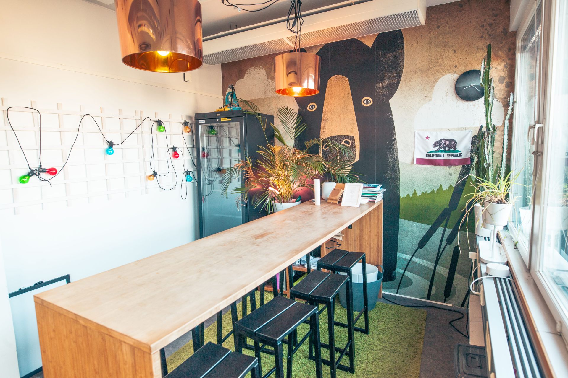 E28 Community image 5