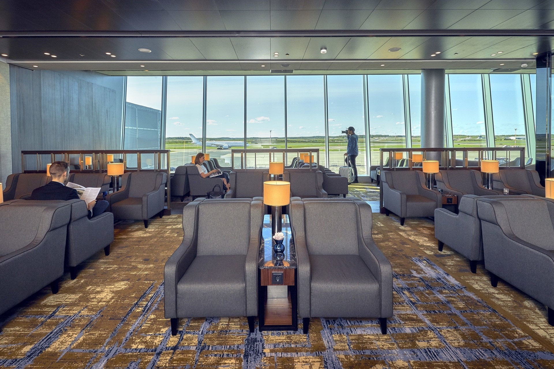 Plaza Premium Lounge (Non-Schengen Area, Departures) image 5