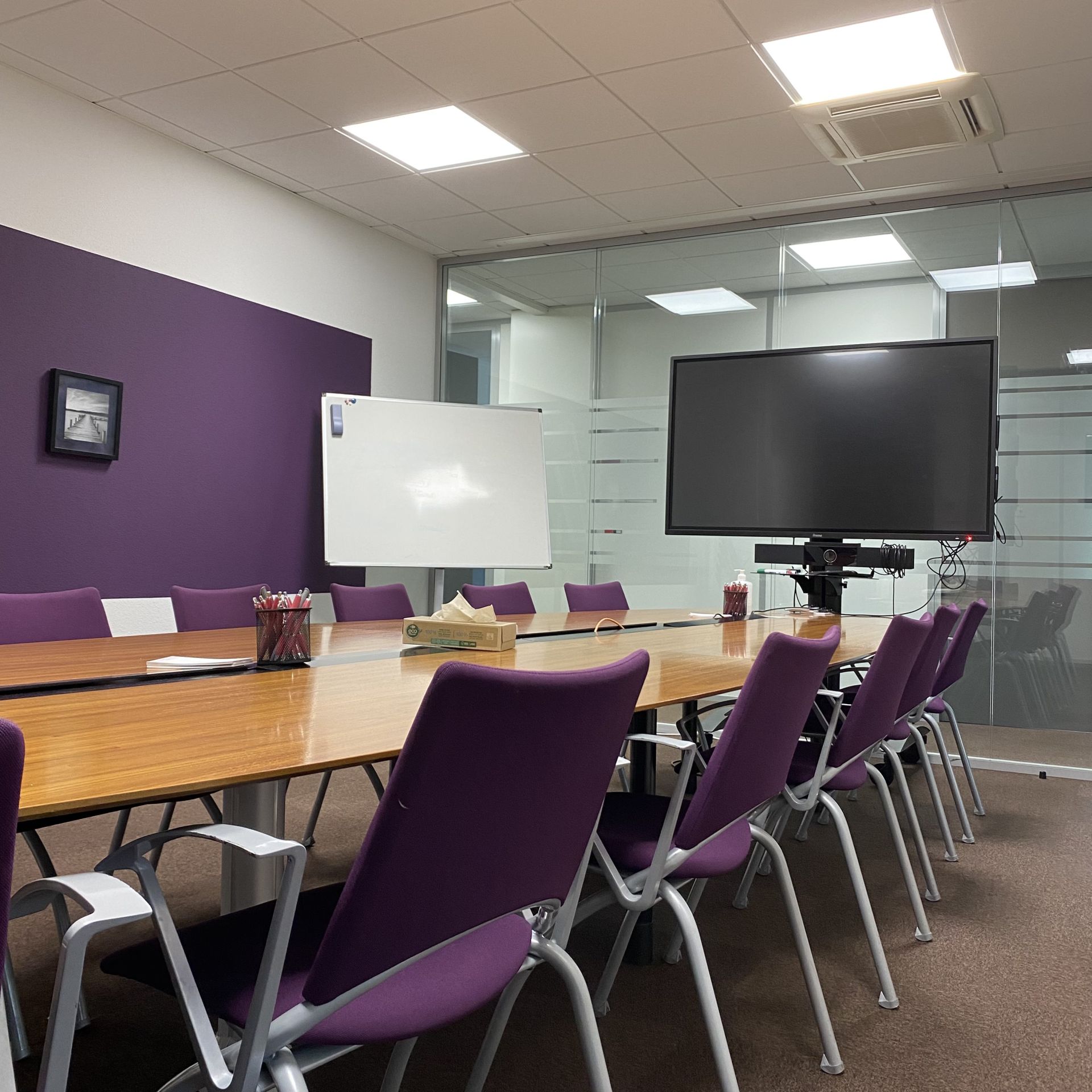 OFFICE BUSINESS CERTER image 4