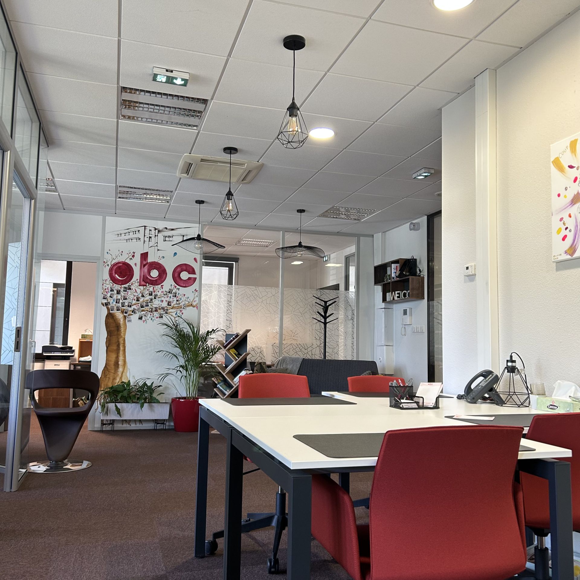 OFFICE BUSINESS CERTER image 3