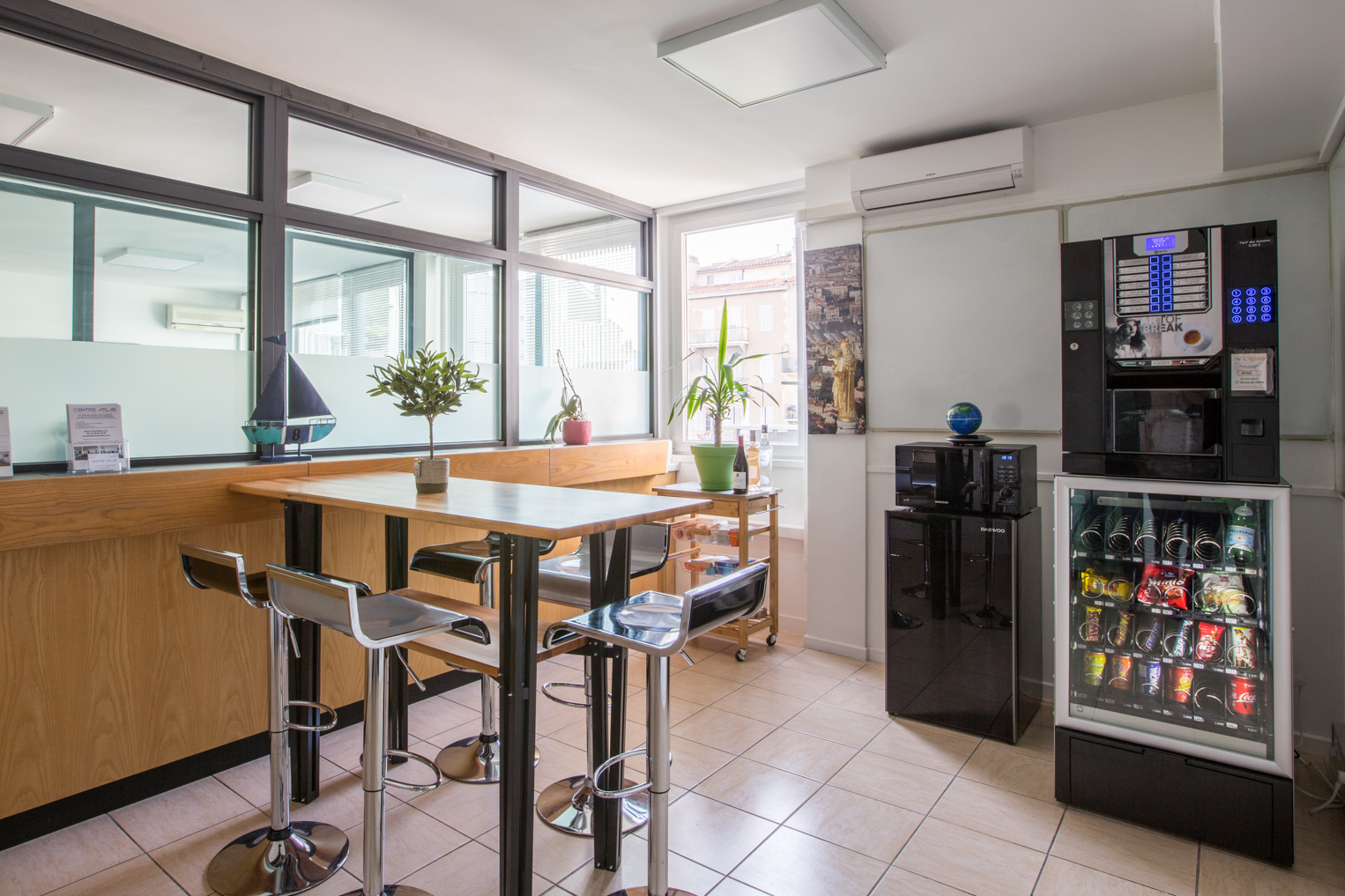 CENTRE ATLAS image 5