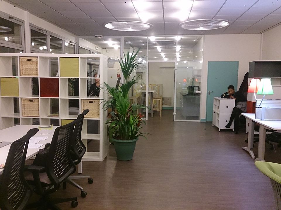 Cowork in the city image 3