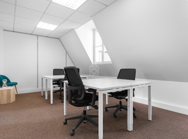 HQ - Paris, HQ , St Lazare Amsterdam image 3