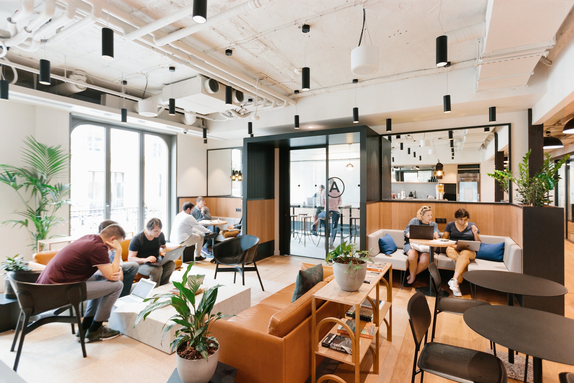 WeWork 40 Rue du Colisee image 3