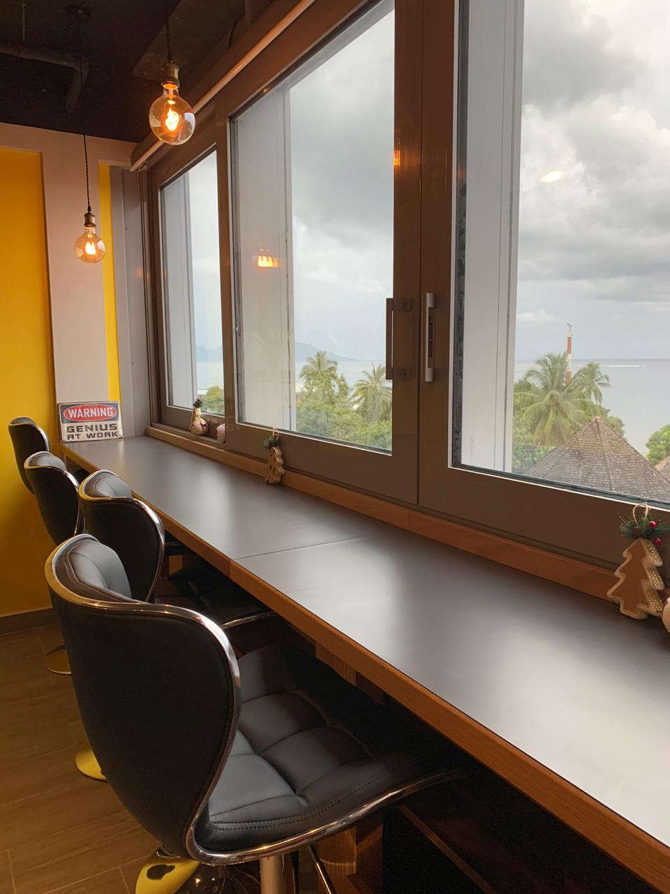 Work'In Tahiti image 2