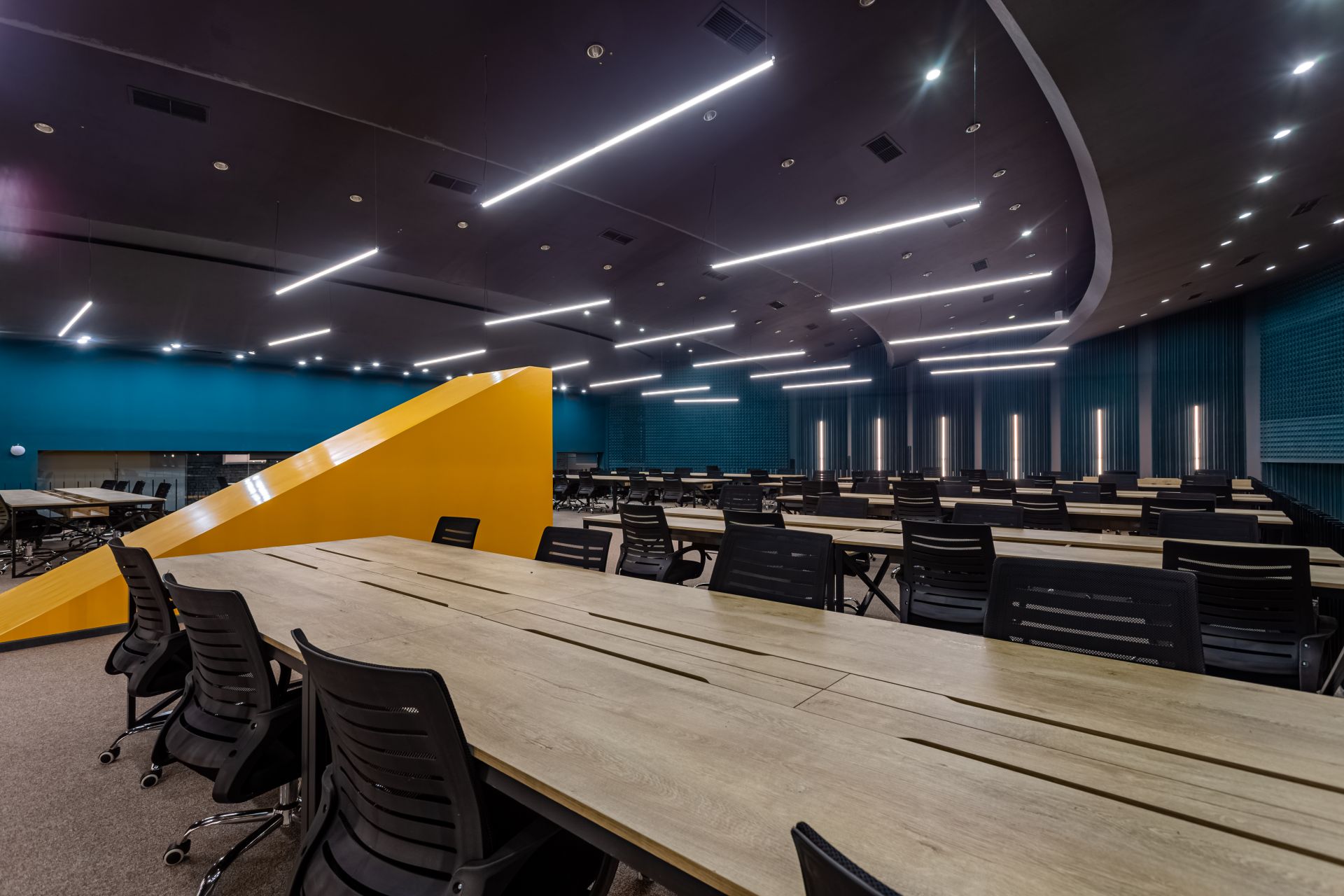 Terminal Mozaika image 3