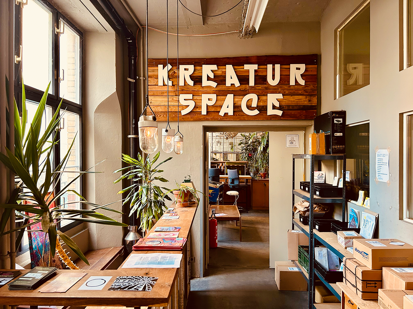 KREATUR SPACE image 2