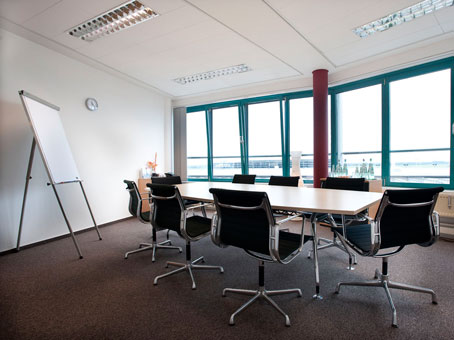 Regus Bremen Airport Center image 4