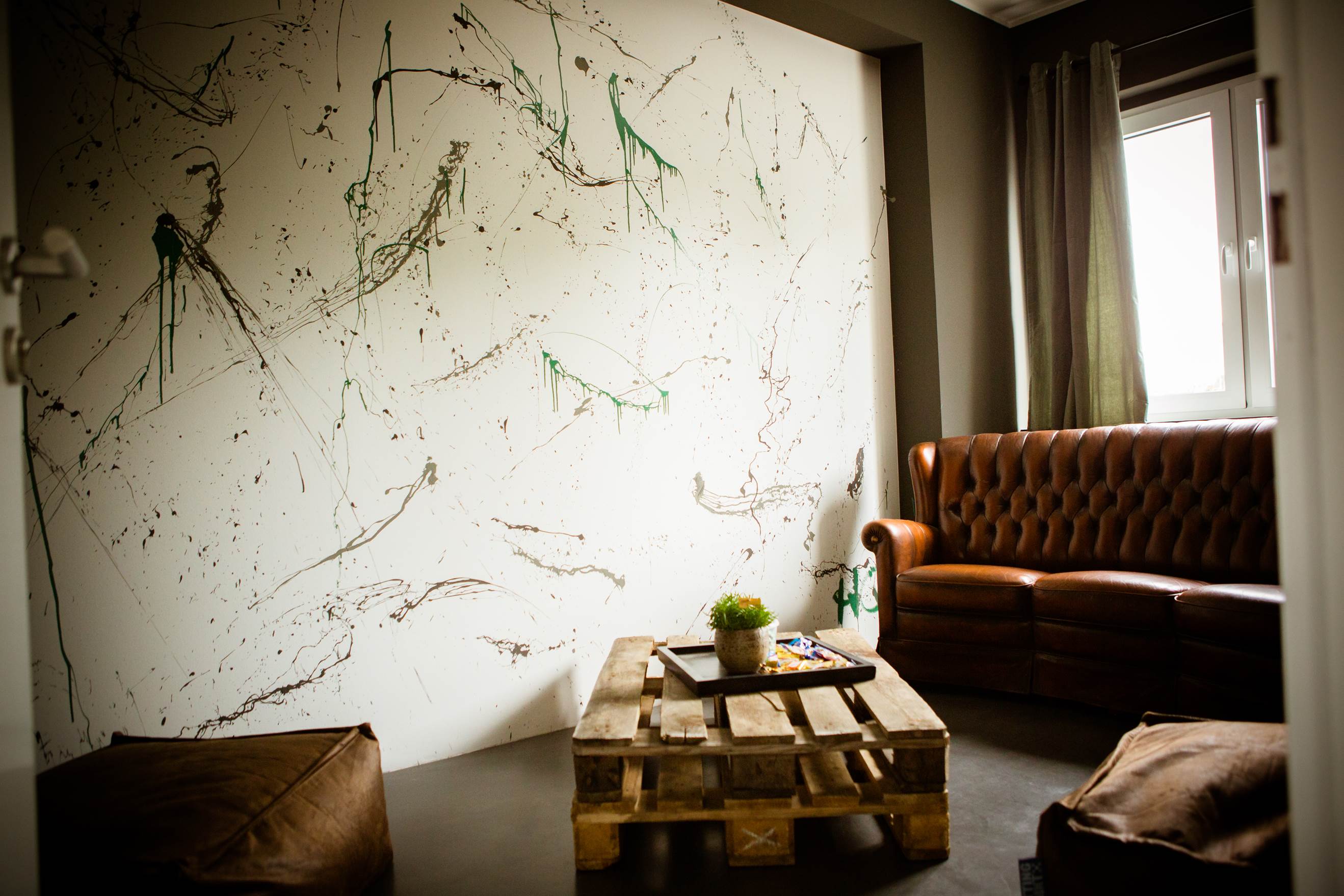 HEADQUARTERS Downtown image 3