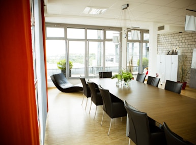 HEADQUARTERS Marsdorf image 4