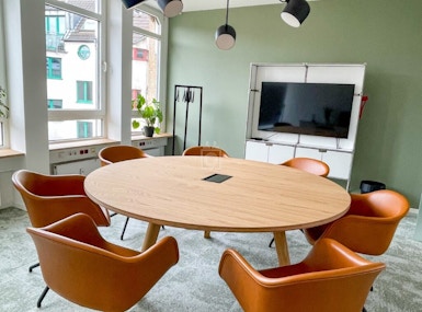 Office Club Koln image 3