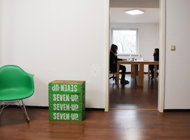 poolie space image 4