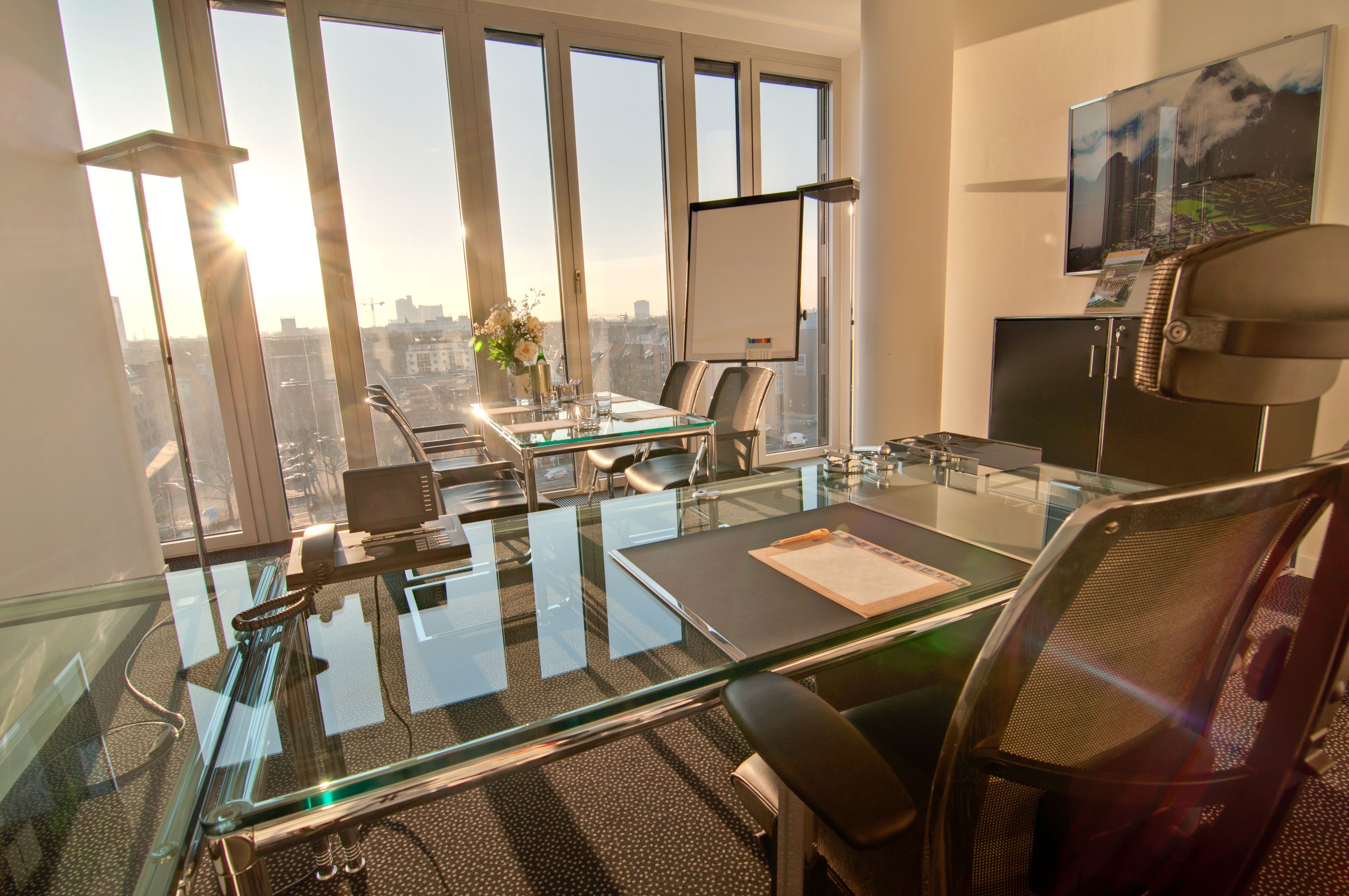 Signature by Regus - Cologne, Signature Kranhaus South image 3