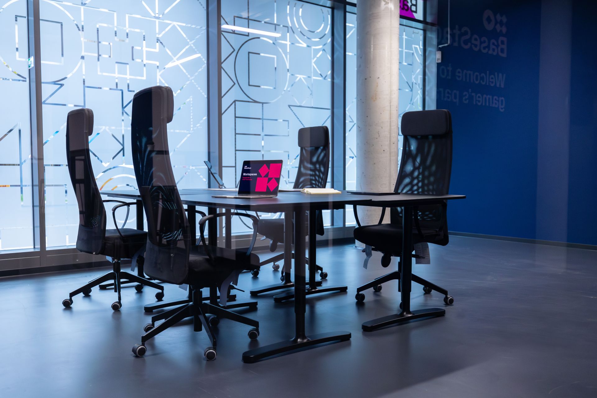 BaseStack Workspace image 5