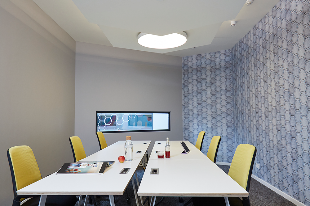 Beehive Düsseldorf City image 4