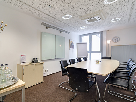 Regus Dusseldorf Koenigsallee 92a image 2