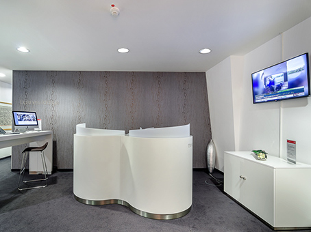 Regus Dusseldorf Neuer Zollhof image 4